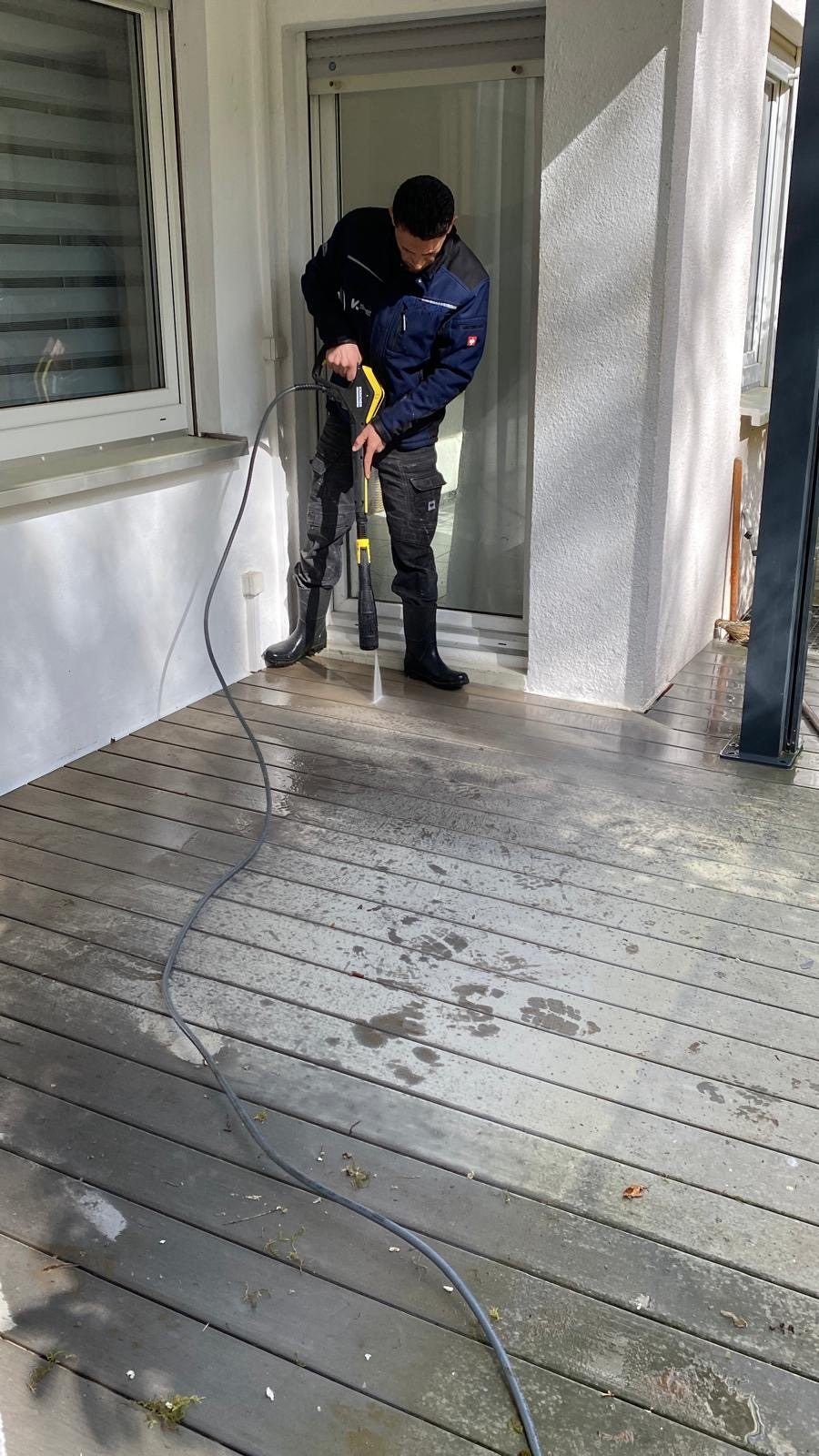 Terrassenreinigung mit Hochdruckreiniger
